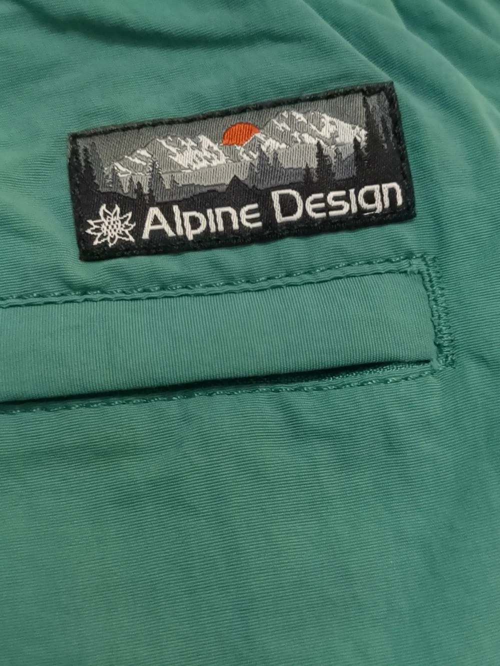 Alpine Design Men's Green Swim/Active Shorts